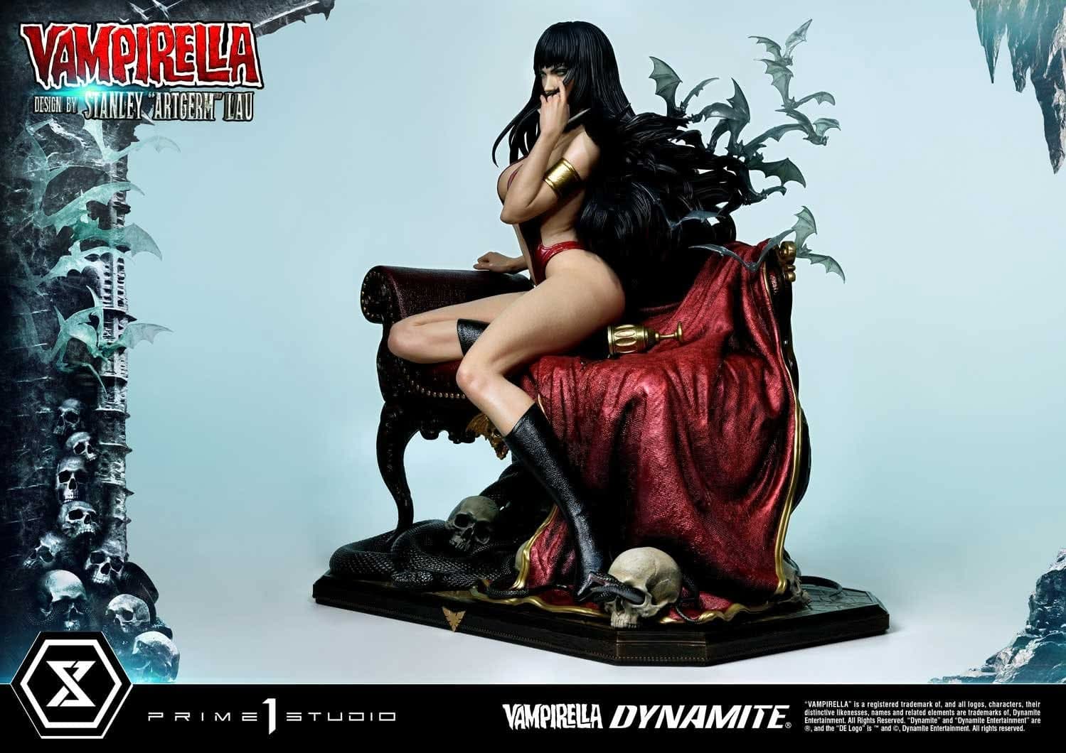 Vampirella (Design by Stanley Artgerm Lau) - Bonus Version - Vue 30