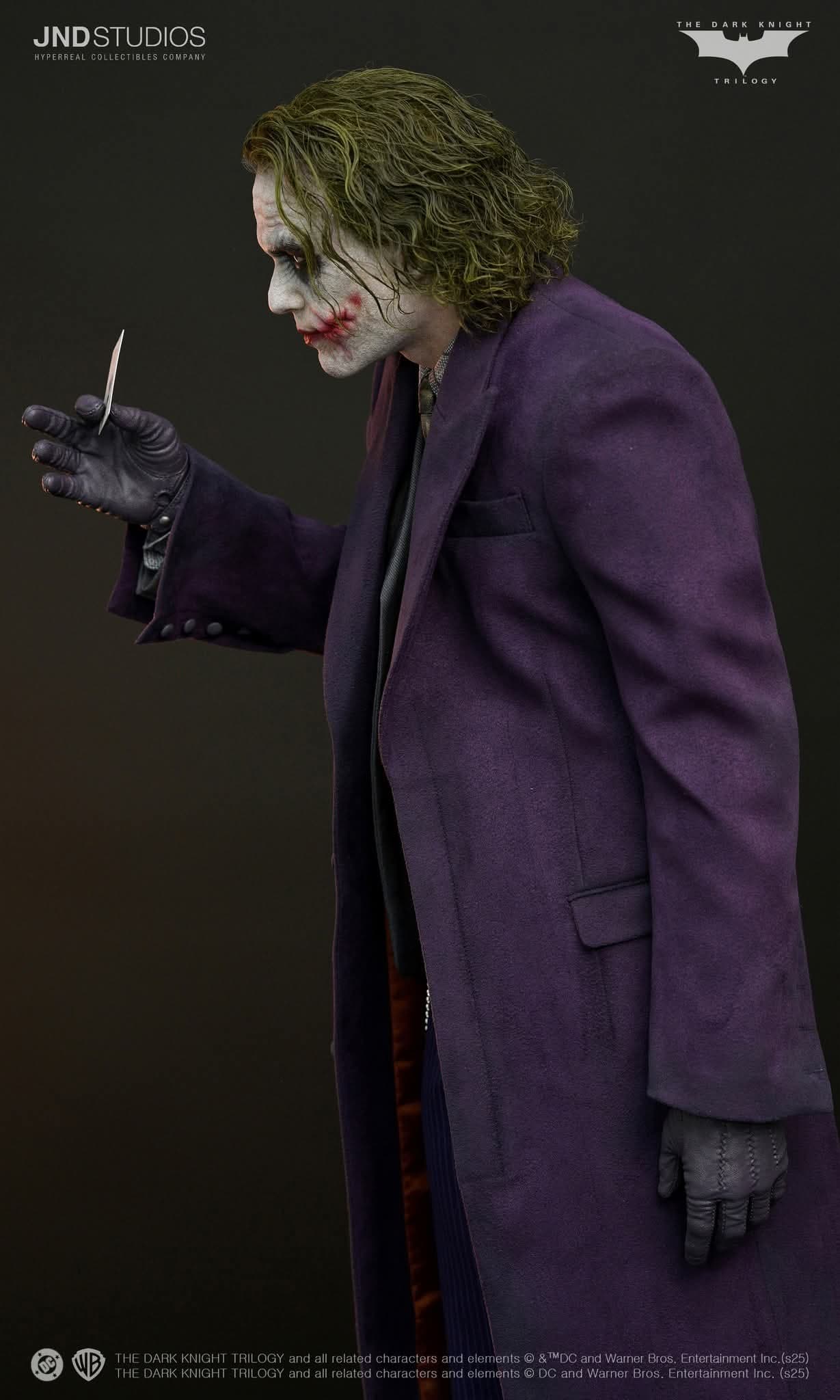 The Joker Bank Robber & Purple Suit V2 (Version Double) - Vue 35