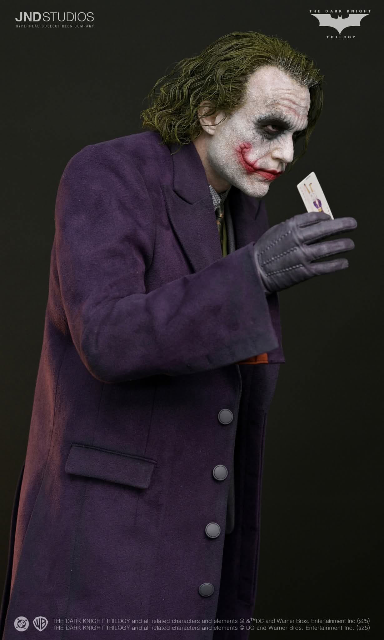 The Joker Bank Robber & Purple Suit V2 (Version Double) - Vue 37