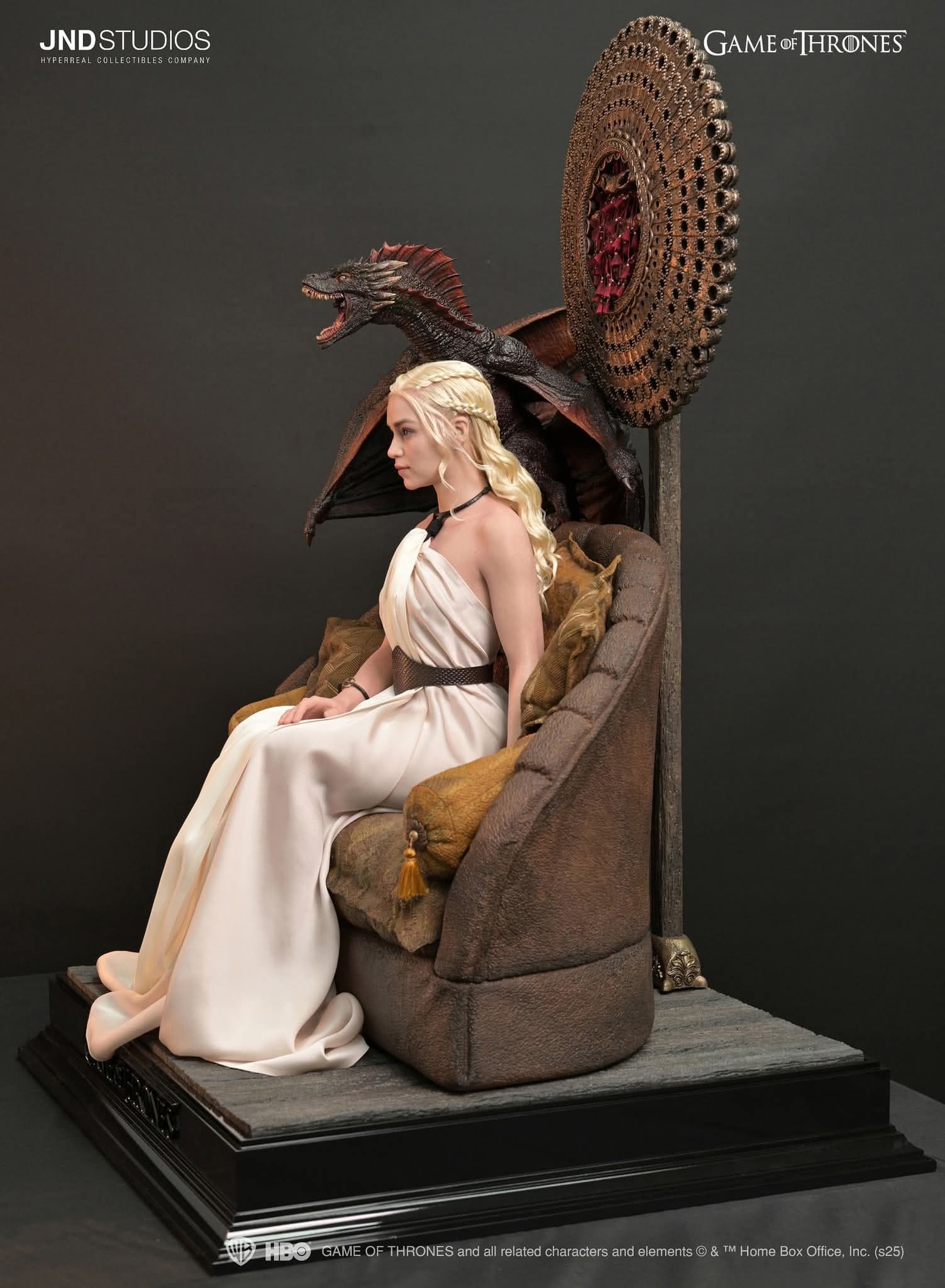 Daenerys Targaryen (Regular) - Vue 4