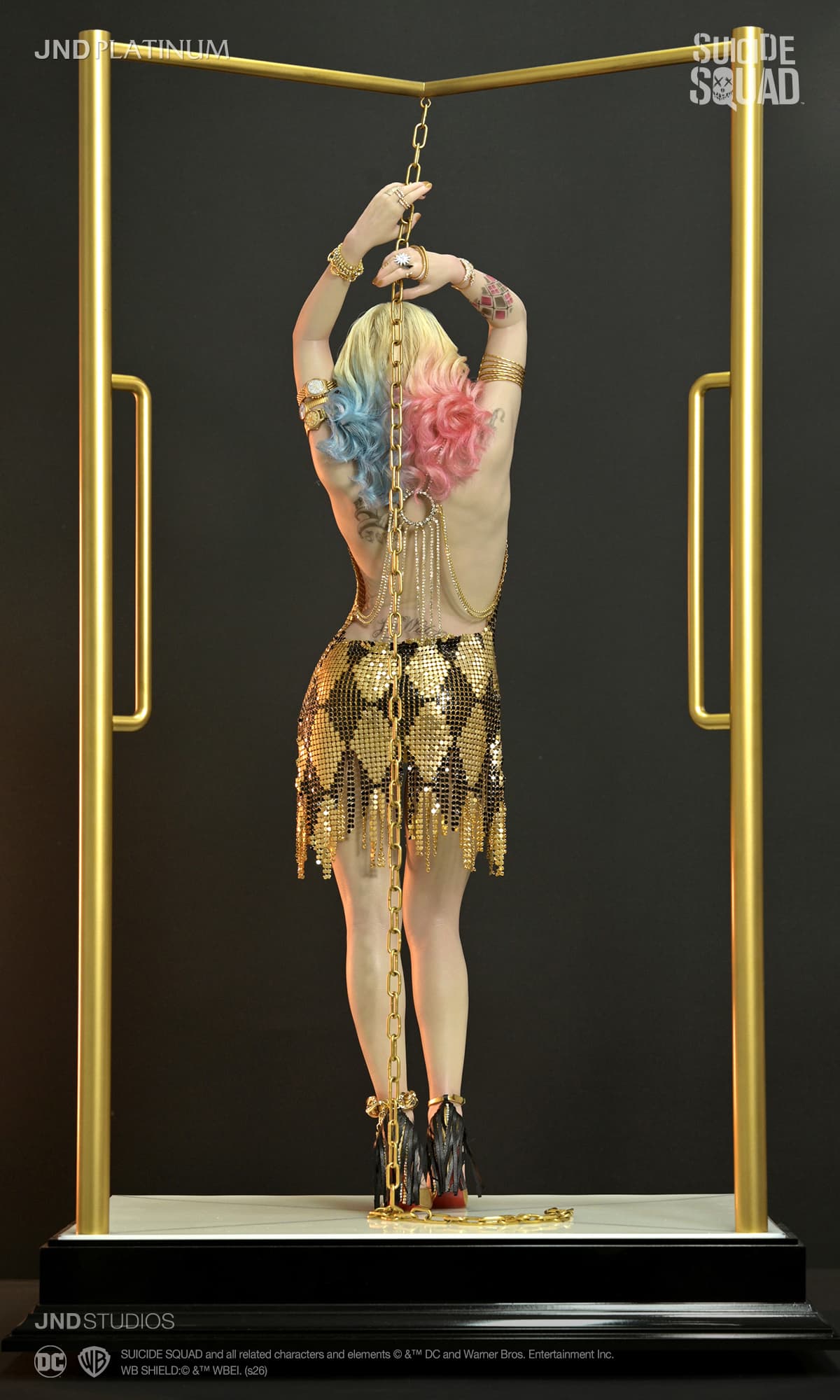 Harley Quinn Black & Gold Dress (Suicide Squad 2016) - Vue 20