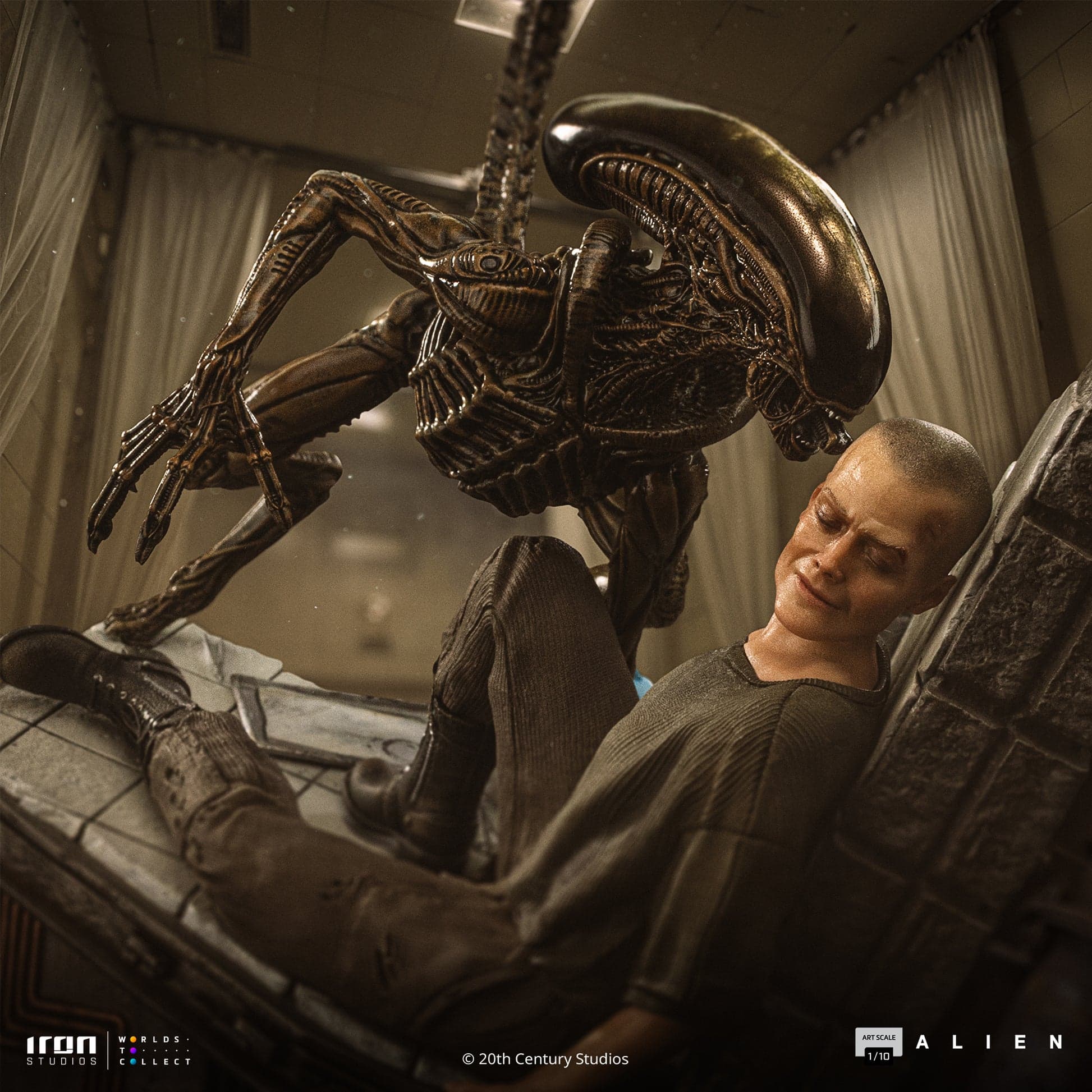 Ellen Ripley & Dog Alien