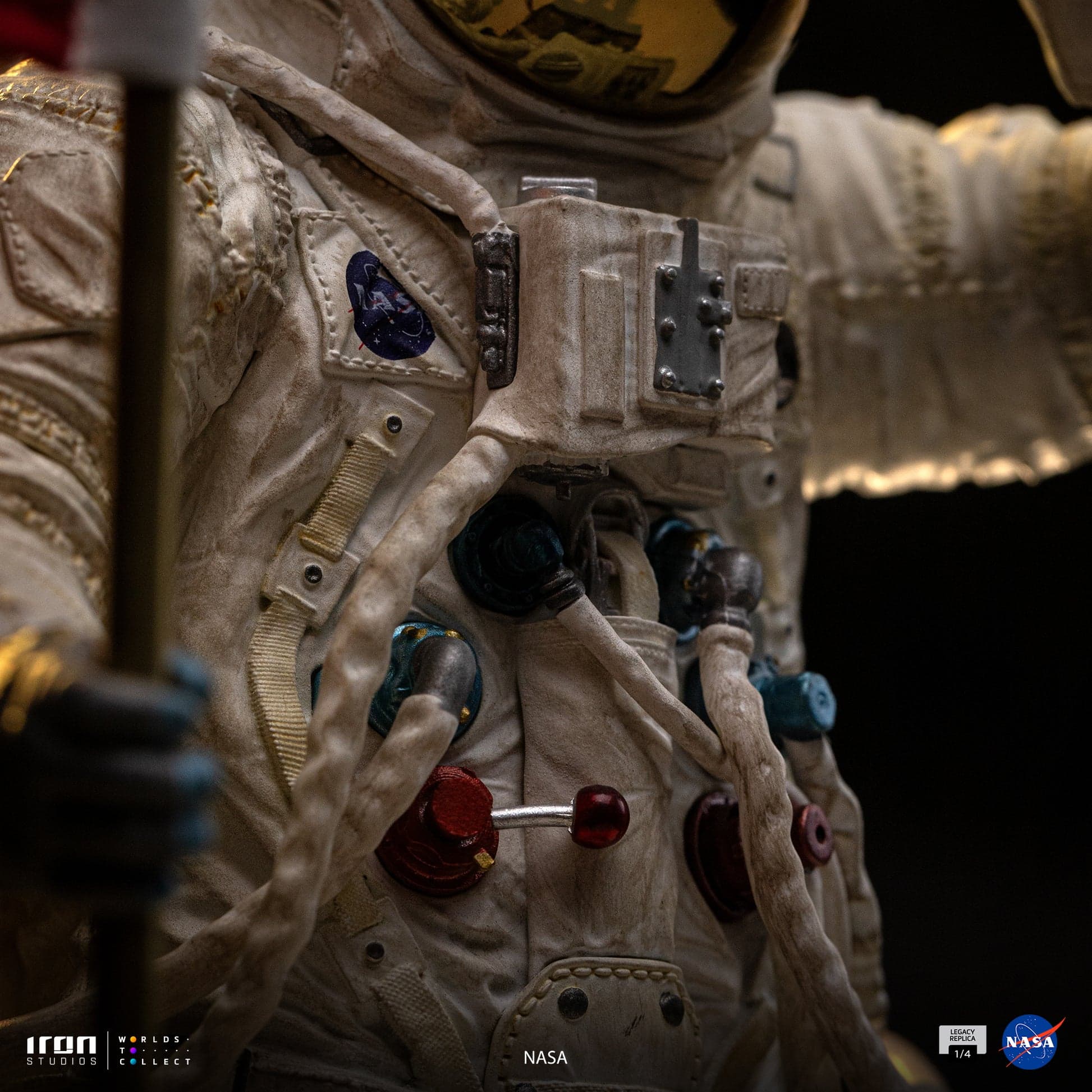 Apollo 11 Astronaut - Vue 7